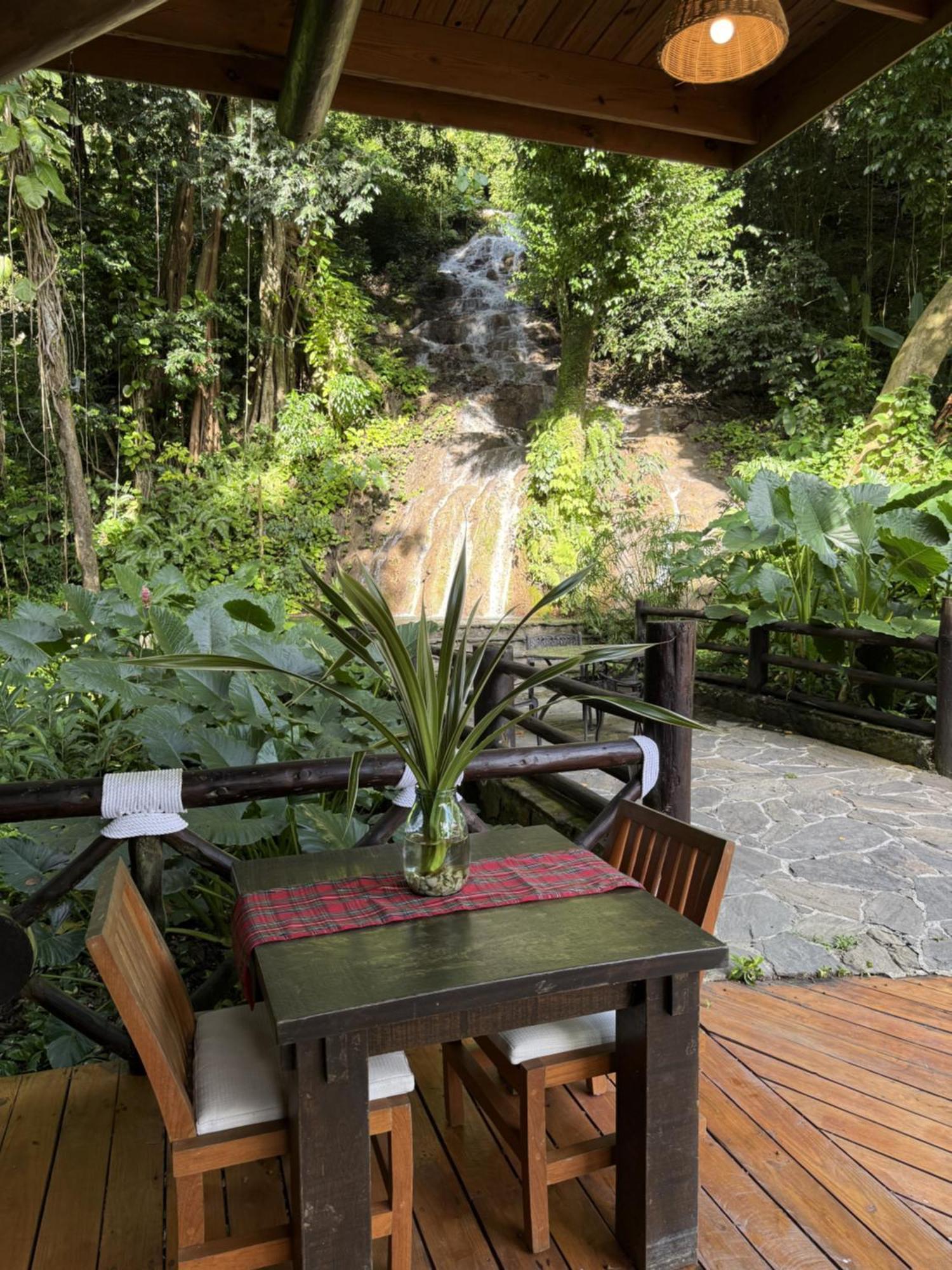 Platon Ecolodge Barahona Exterior photo